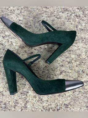 Stuart Weitzman Green Suede Capsize Mary Jane Pumps Block Heel Metallic Toe Cap